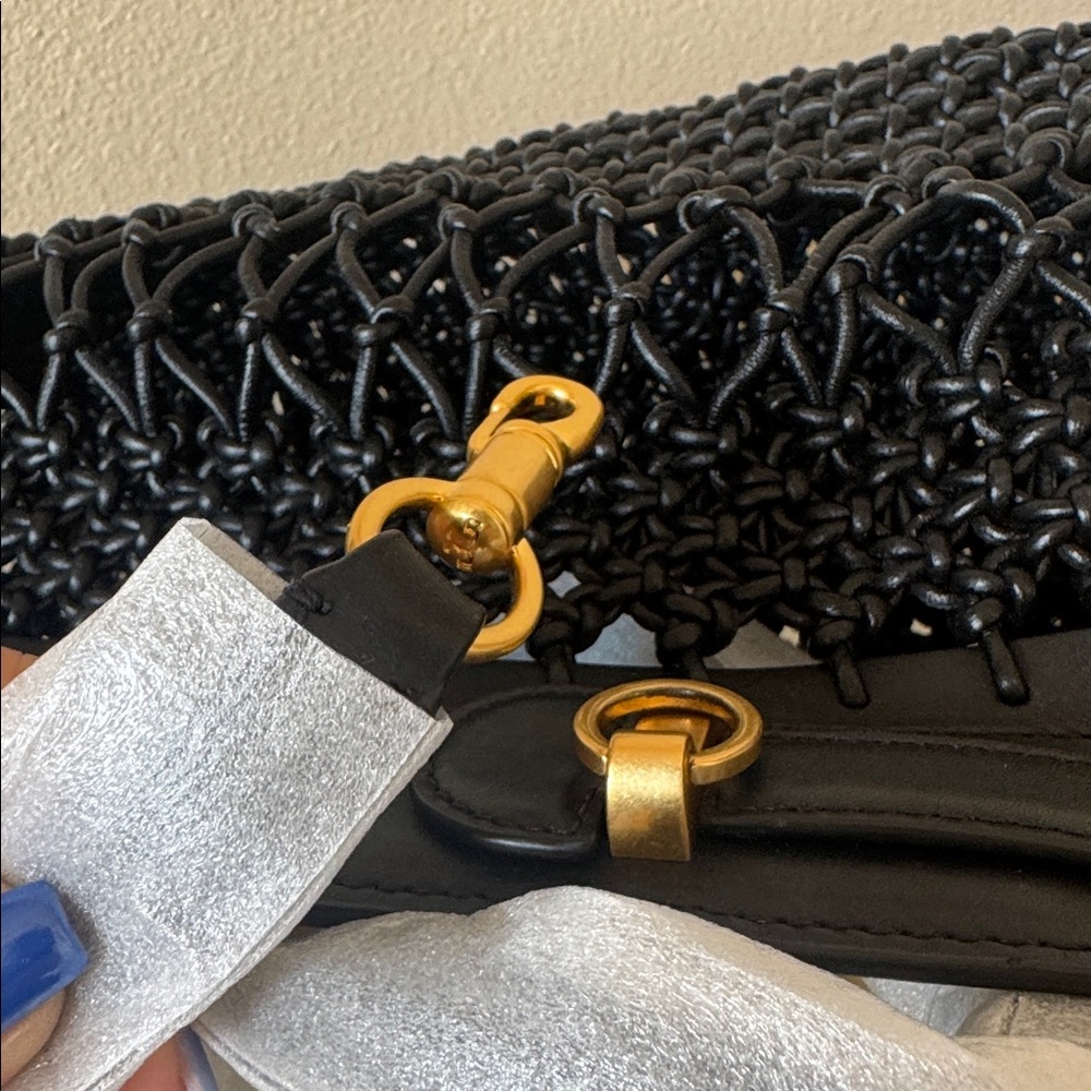 Tory Burch Lee Radziwill Knotted Leather Bag - Picture 14 of 15